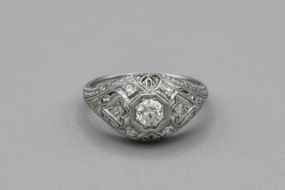 Fine Antique 18K White Gold Diamond Ring (1 of 8)