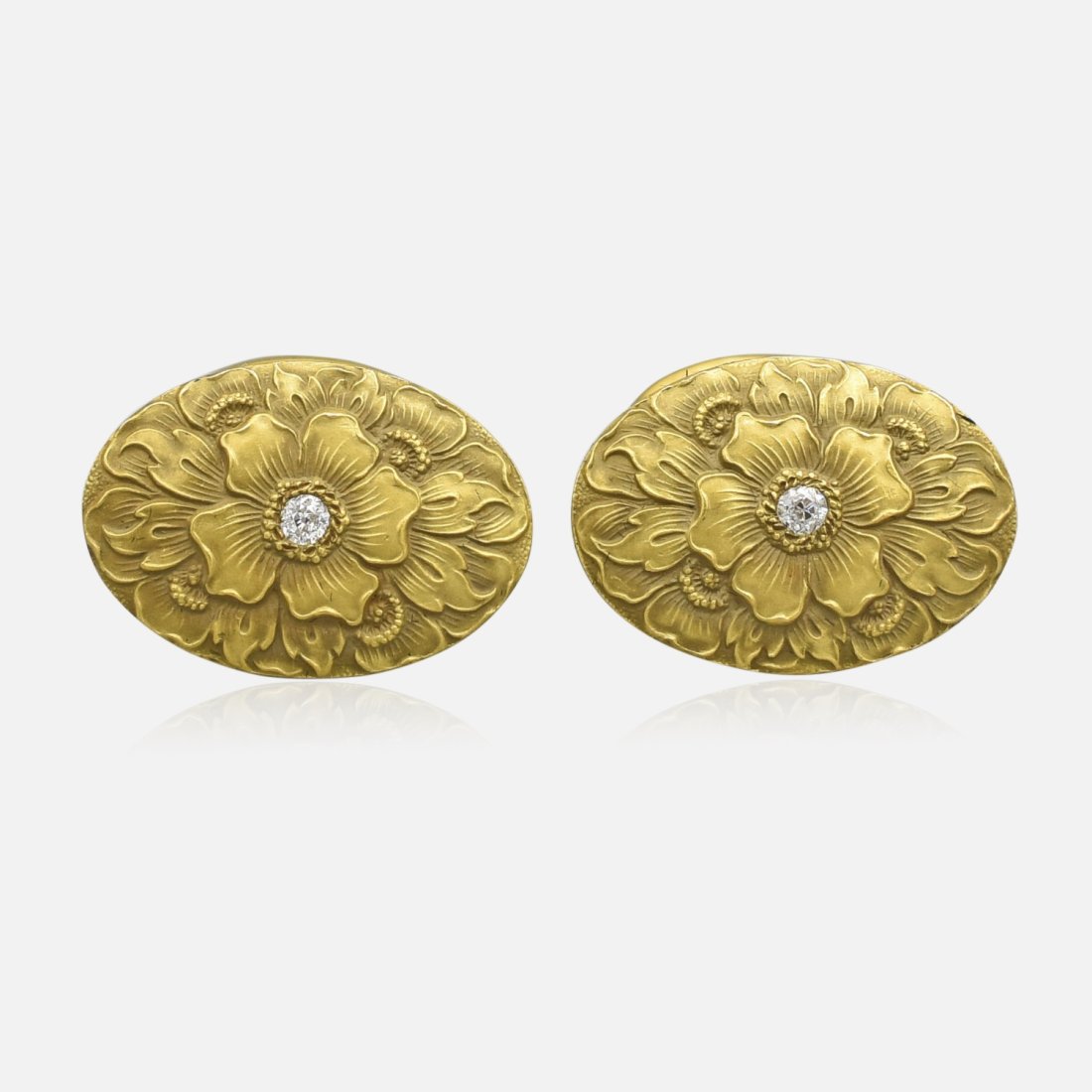 Antique 14K Yellow Gold and Mine Cut Diamond Floral Design Cufflinks (1 of 9)