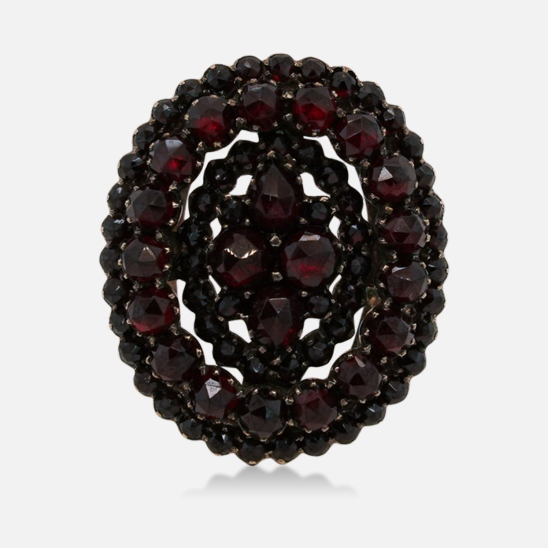 Antique 8K Yellow Gold Bohemian Garnet Ladies Gemstone Ring (1 of 5)