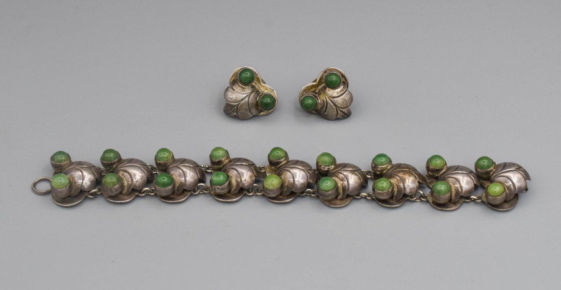 Vintage 1950s Mexican Sterling Silver Bracelet and Earrings w/Green Onyx Cabochons (1 of 6)
