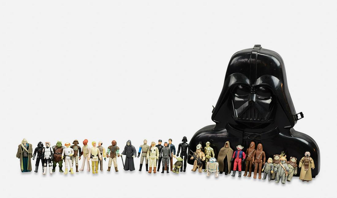Vintage Kenner Star Wars Figurines w/ Darth Vader Case (1 of 19)