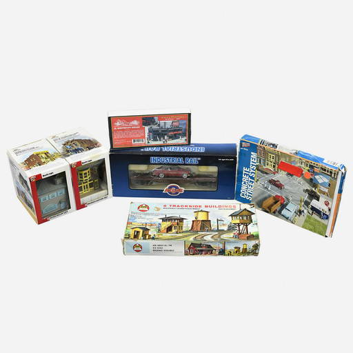 Atlas Industrial Rail Model HO Train and Mixed Brand Model Train