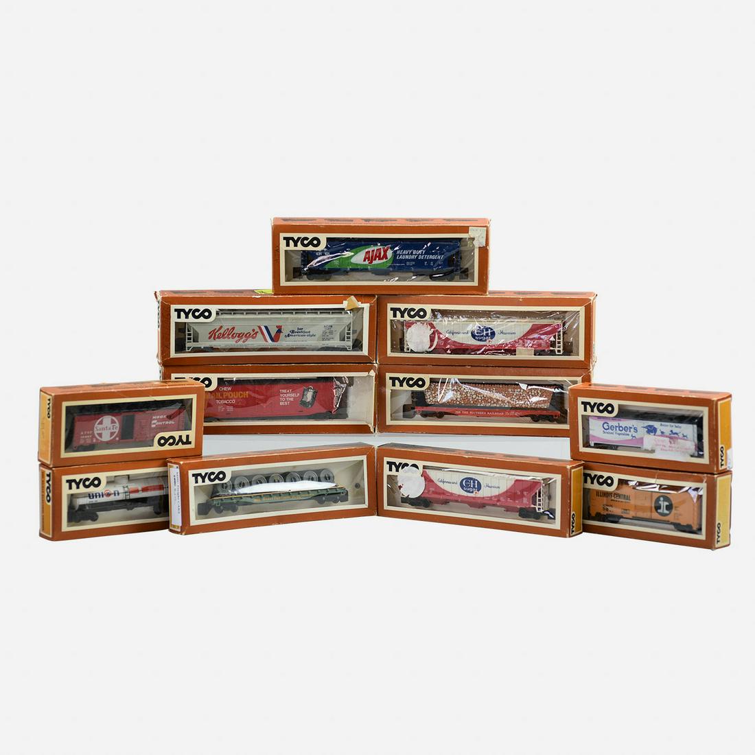 Eleven TYCO HO Scale Model Trains (1 of 18)