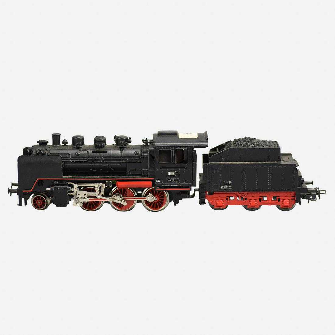Vintage Marklin Steam Locomotive w/Coal Carrier DB 24 058 Made in Western Germany (1 of 16)