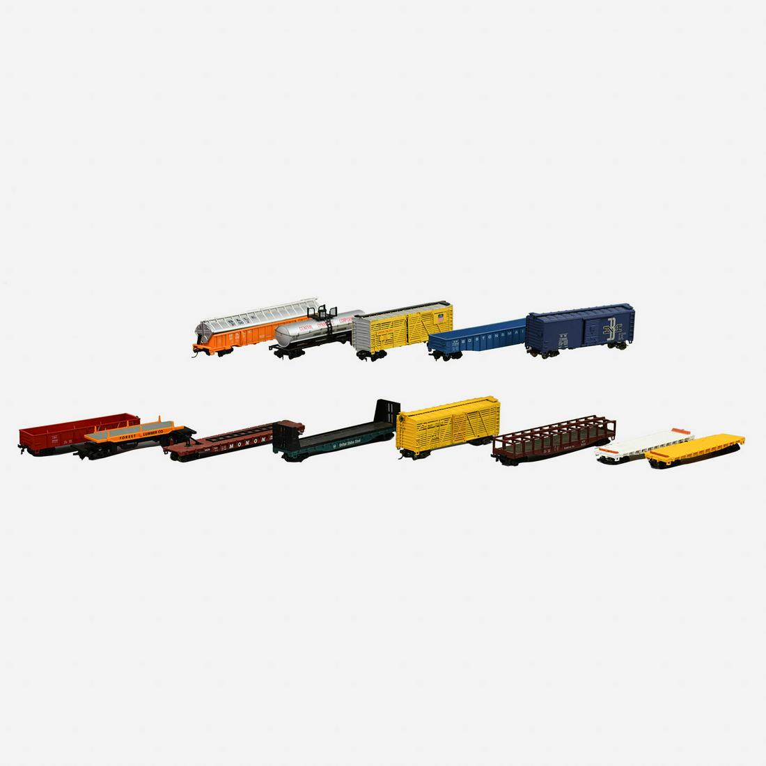 Vintage HO Scale Model Train w/Mixmatched Boxes (1 of 13)