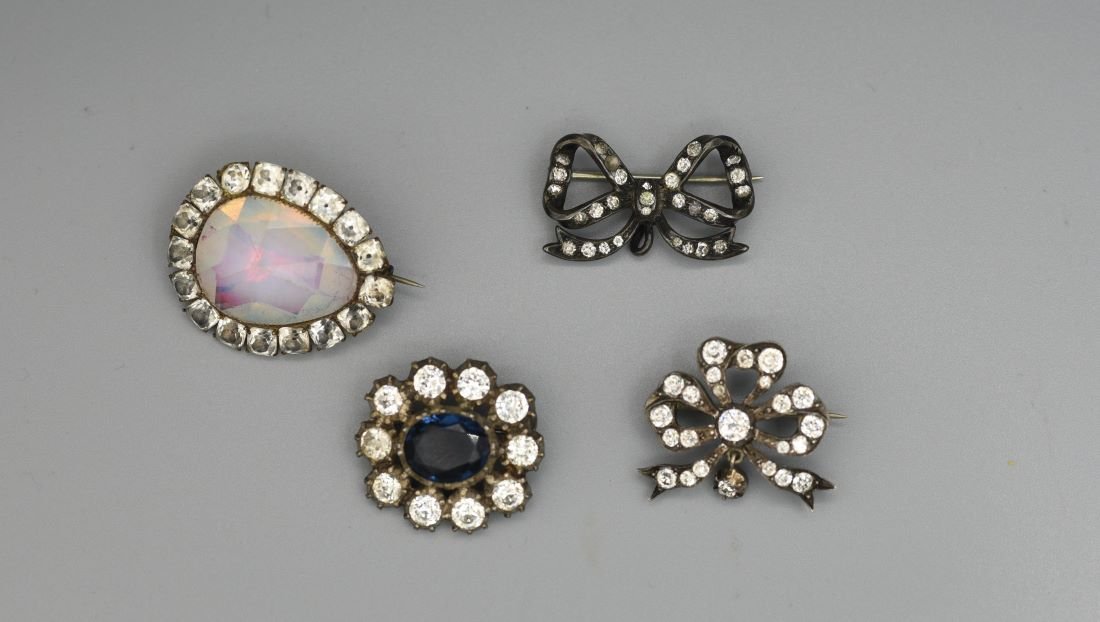 Four Antique Georgian Paste Brooches Opaline Glass (1 of 15)