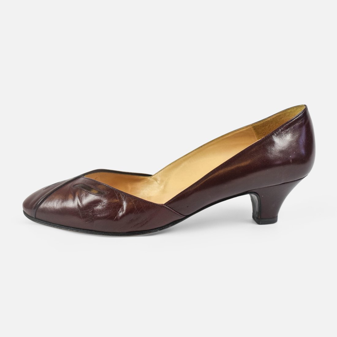 Gucci Shoes for Sale at Auction