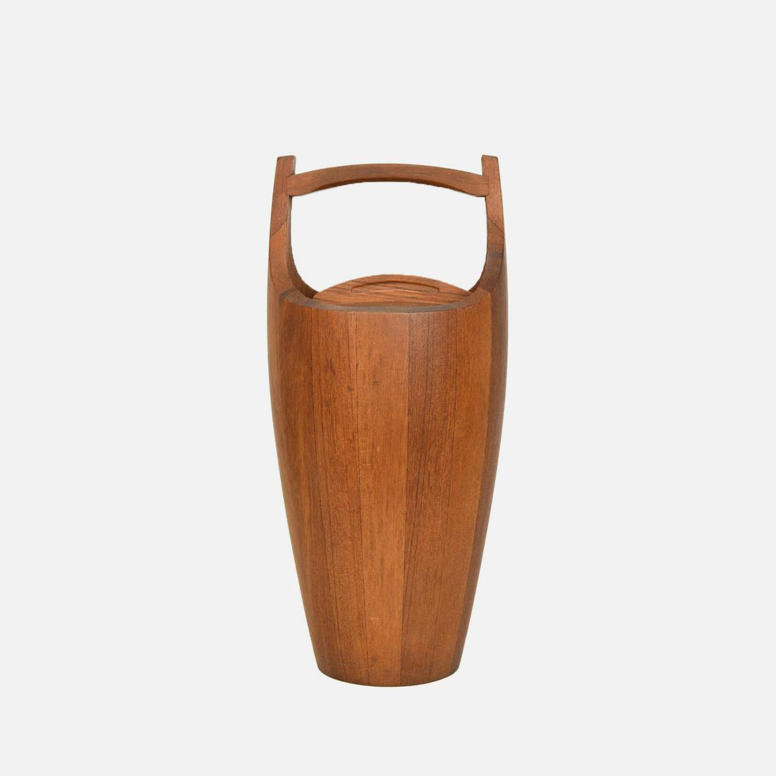 Jens Quistgaard for Dansk Danish Modern Teak Ice Bucket MCM: Ca. last half 20thC. Designed by Jens H. Quistgaard for Dansk. The teak has aged beautifully. Quistgaard designed these ice buckets using coopering methods to use solid teak. This is the larger of the