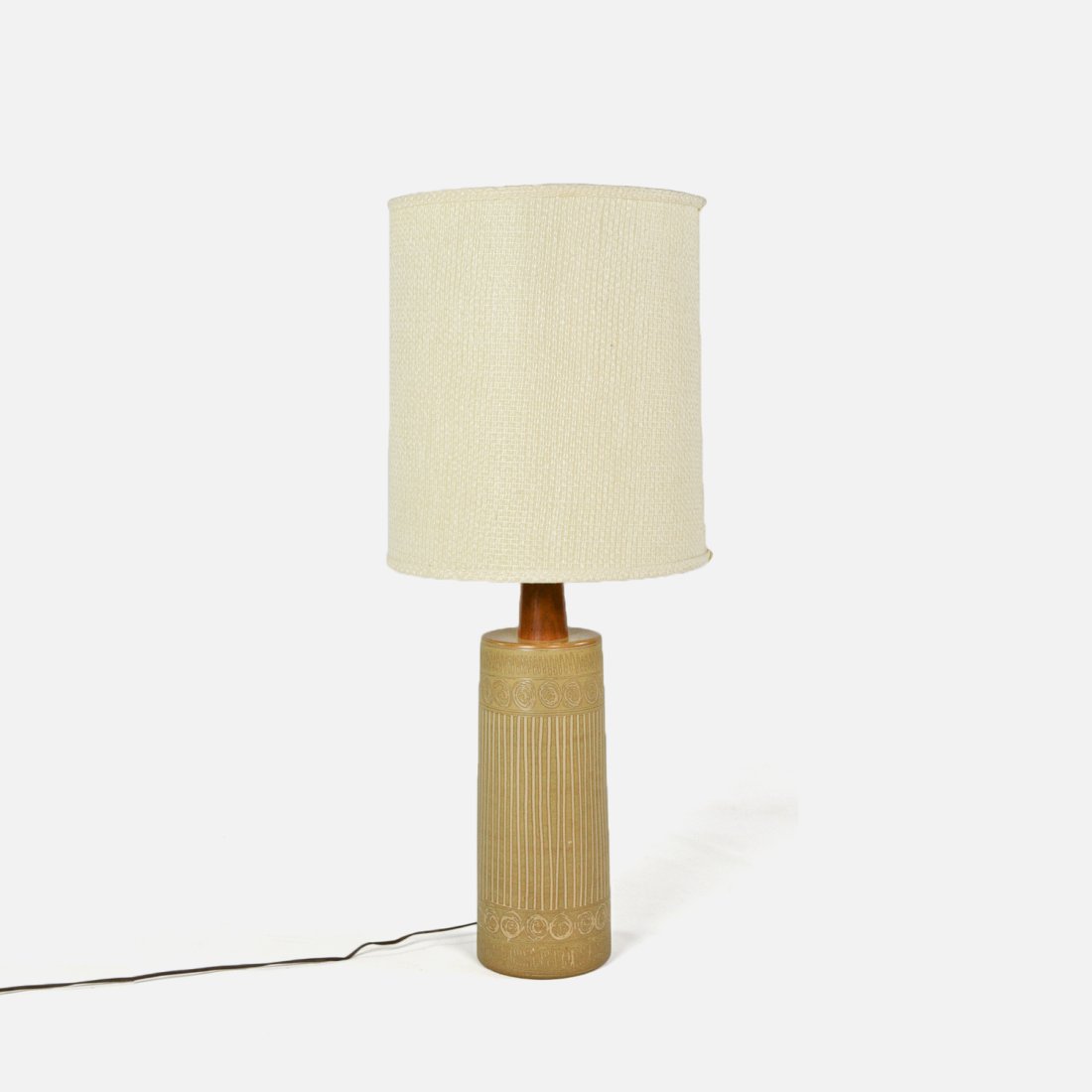Large Gordon and Jane Martz Sgraffito Table Lamp MCM: 1960s large ceramic and walnut Sgraffito table lamp designed by ceramics power couple Gordon and Jane Martz for Marshall Studios, Indiana. Ceramic measures 17". Signed Martz near cord.