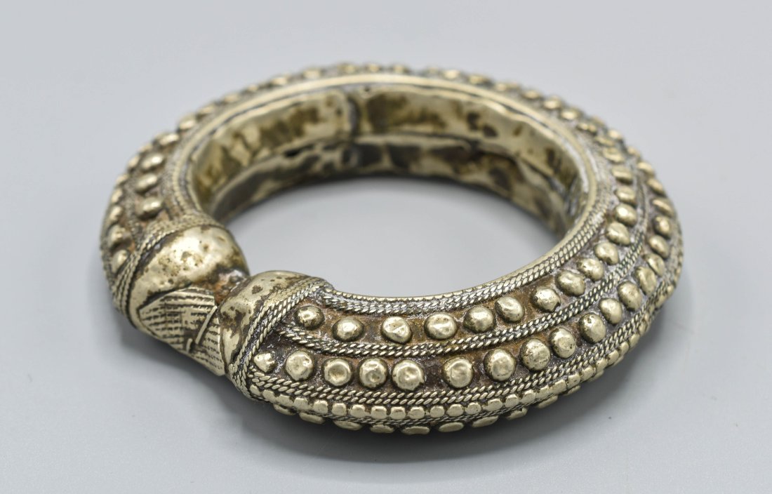 Big Rashaida Hollow Silver Bracelet Yemen, Ethiopia, Sudan (1 of 9)