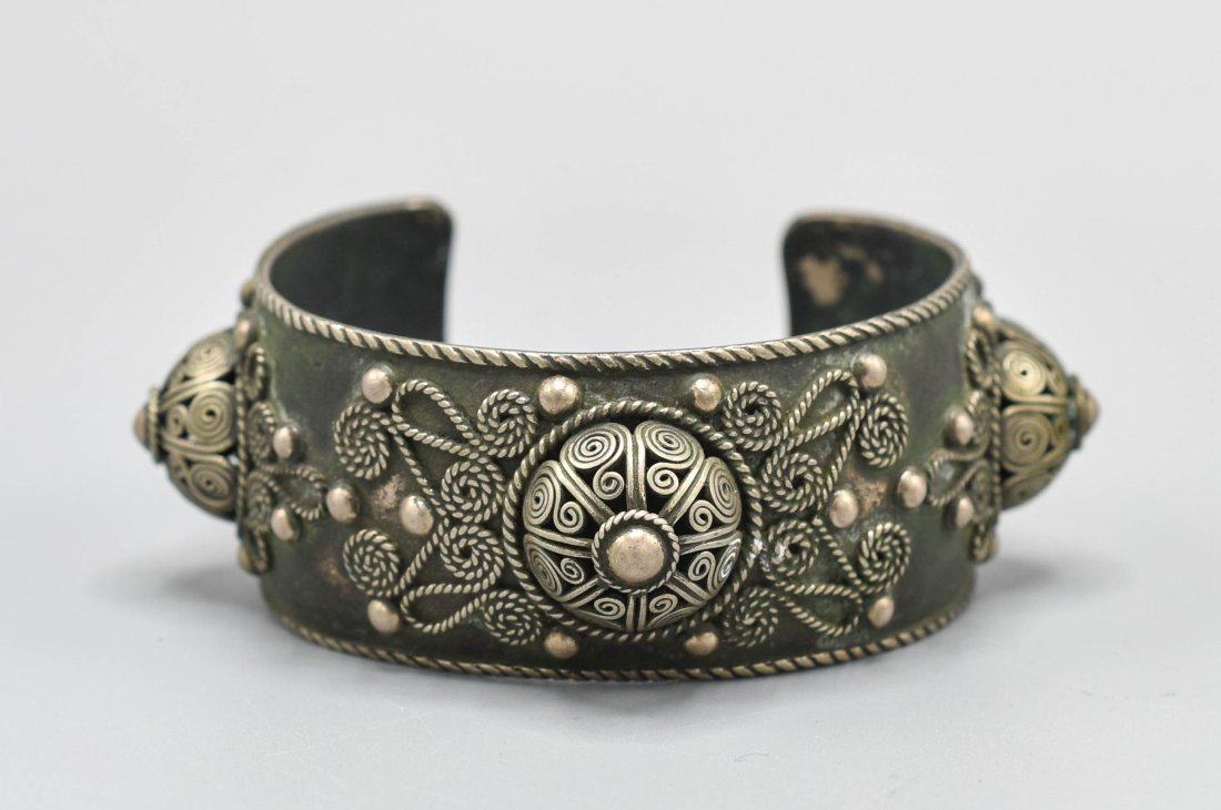 Old Rajasthani Indian Silver Cuff Bracelet (1 of 8)