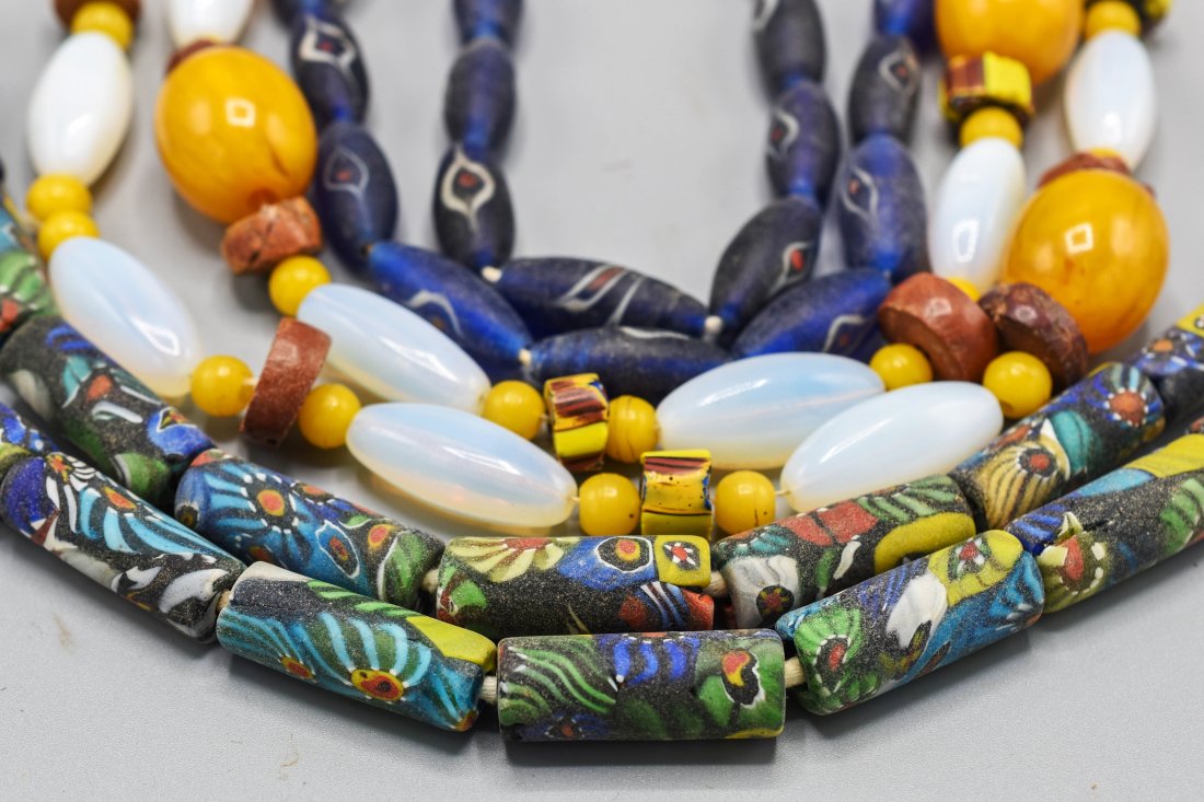 90 Multi Colored Glass and Amber Bakelite Trade Beads (1 of 2)