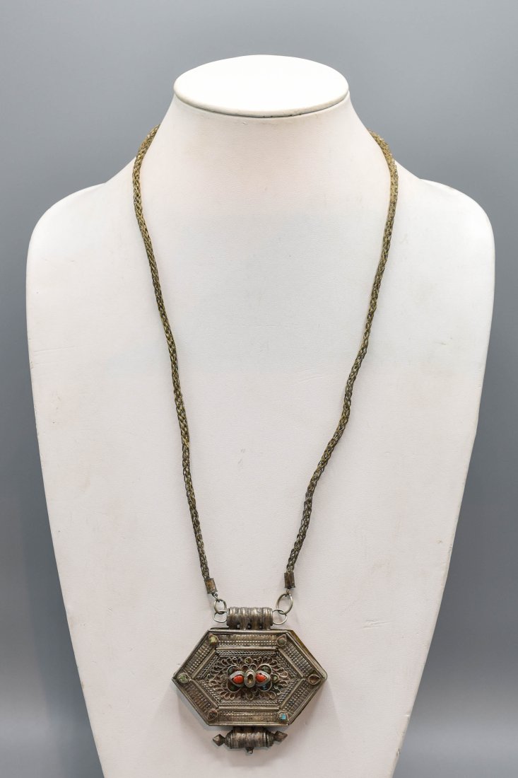 Vintage Silver Tibet Turquoise Gahu Gau Amulet Prayer Box Pendant (1 of 6)