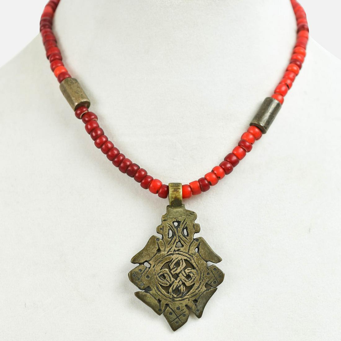 TRADE BEAD NECKLACE Antique  Silver Alloy and Cased Trade Red and White Beads (1 of 6)