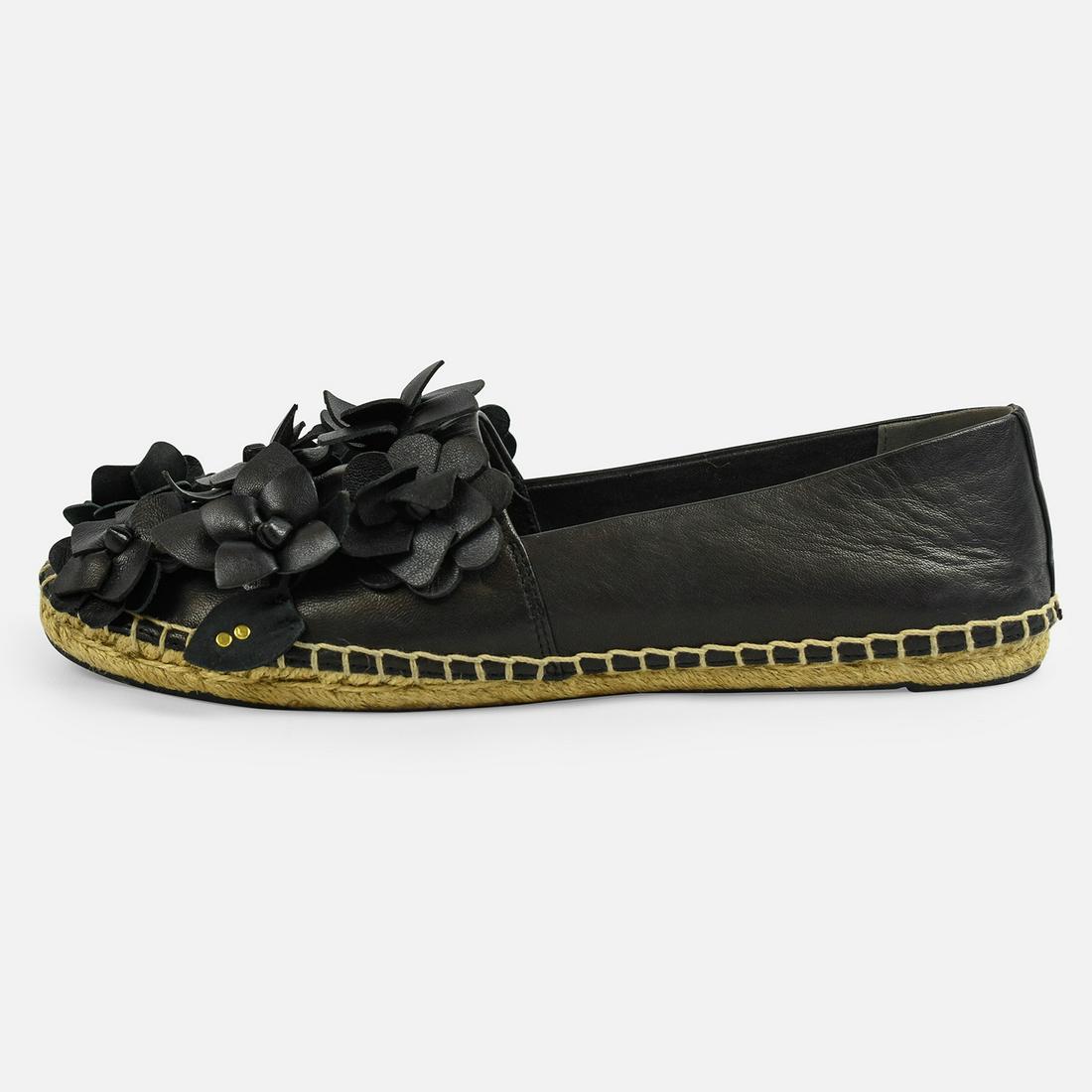TORY BURCH Leather Blossom Floral Applique Espadrilles (#0065) on Apr 23, 2023 | Ararity Auctions in VA TORY BURCH Leather Blossom Floral Applique Espadrilles (#0065) on Apr 23, 2023 | Ararity Auctions in VA
