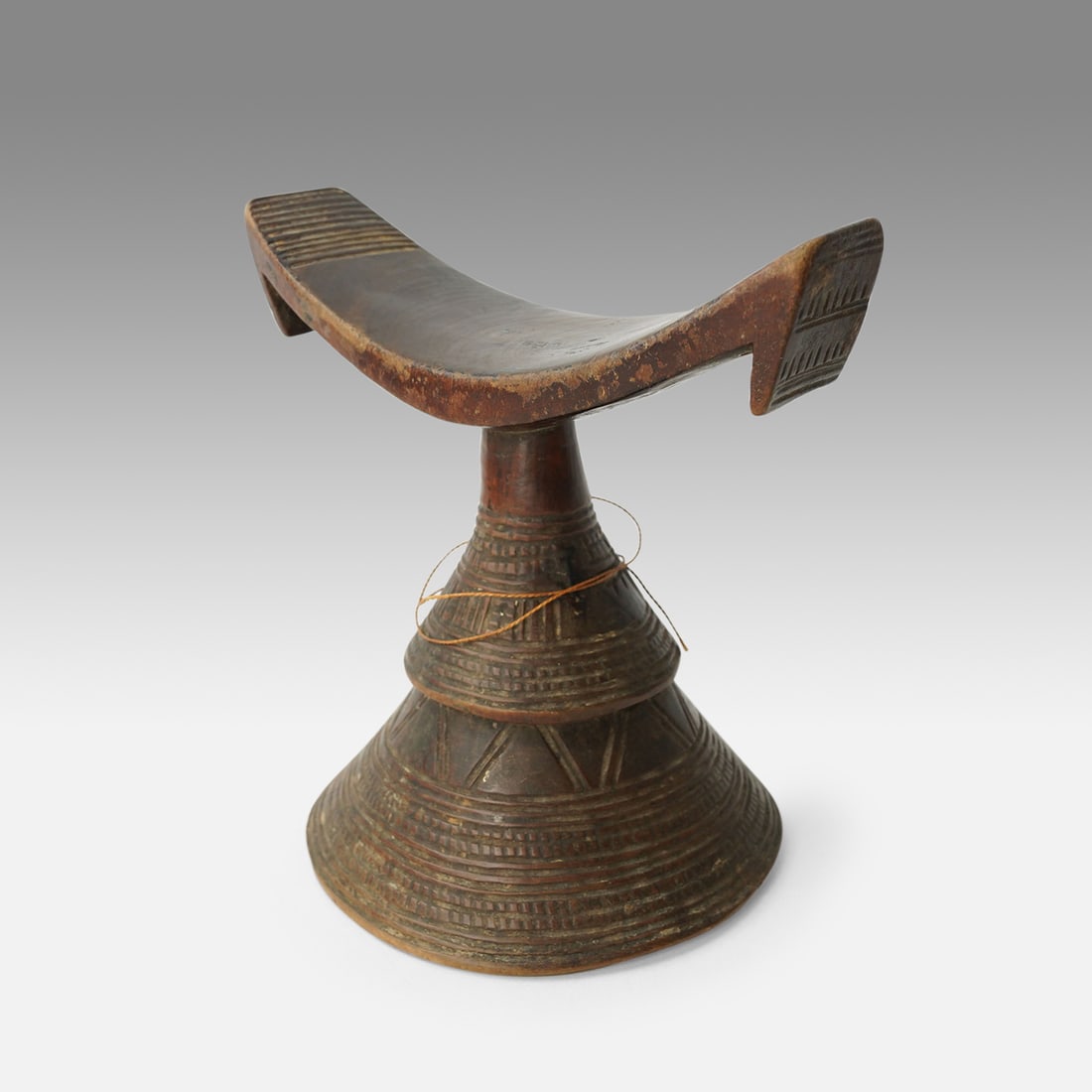 African Carved and Incised Wood Conical Base Tribal Headrest Kaffa Ethiopia 3 (1 of 12)