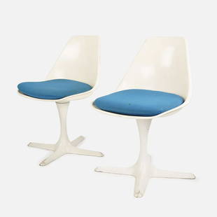 Maurice Burke Mid-Century Modern Tulip Chair Pair: Ca. third quarter 20thC. Pair of Mid-Century Modern tulip chairs designed by Maurice Burke. Seat size: 18 3/4" x 17 3/4" x 16 1/4"