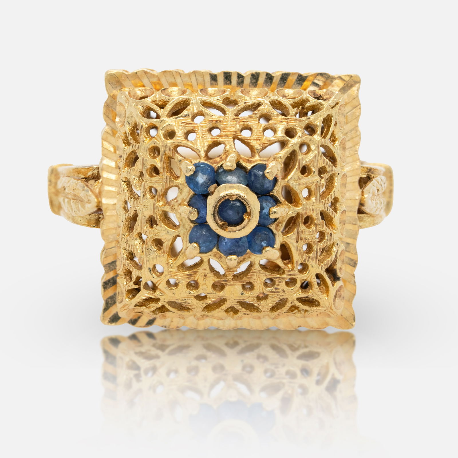 18K Yellow Gold and Blue Sapphire Gemstone Cocktail Ring Sz 7.75 (1 of 6)