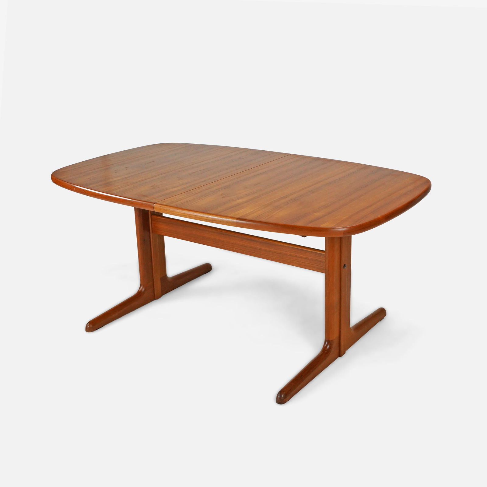 Skovby Mobelfabrik Dining Table w/Extension Leaves (1 of 15)