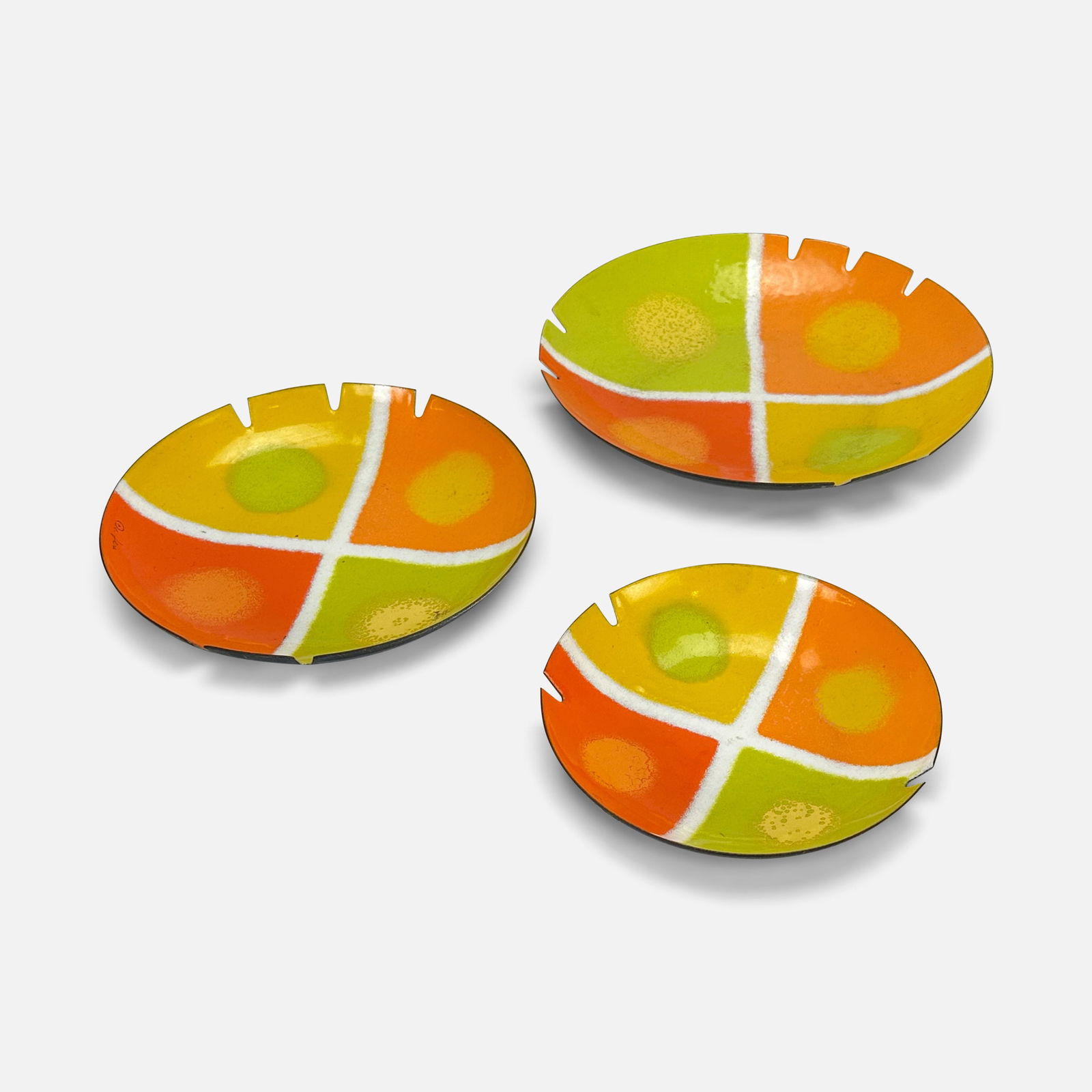 Three Curtis Jere Signed Mid Century Modern Enamel Metal Bowls Wall Art (1 of 6)