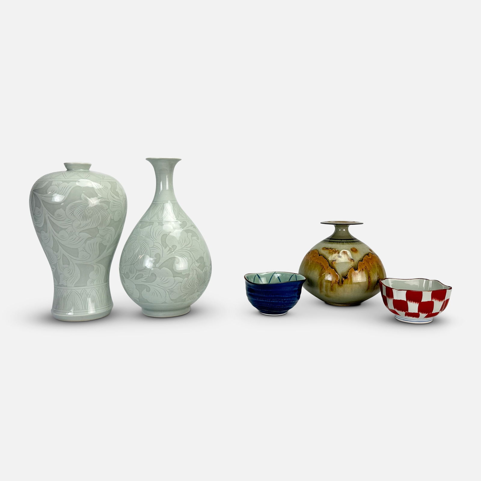 Five Signed Contemporary Korean Studio Art Pottery Ceramic/Stoneware Bottles and Vases (1 of 9)