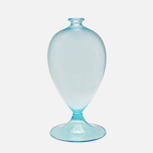 Antique Italian Murano Venini Veronese Style Art Glass Vase: Ca. 1920s-1930s. Blue Murano glass vase in the manner of Venini Veronese pieces by Vittorio Zecchin, apparently unsigned. Very good, with age-appropriate wear. and no chips, or cracks. Needs cleaning