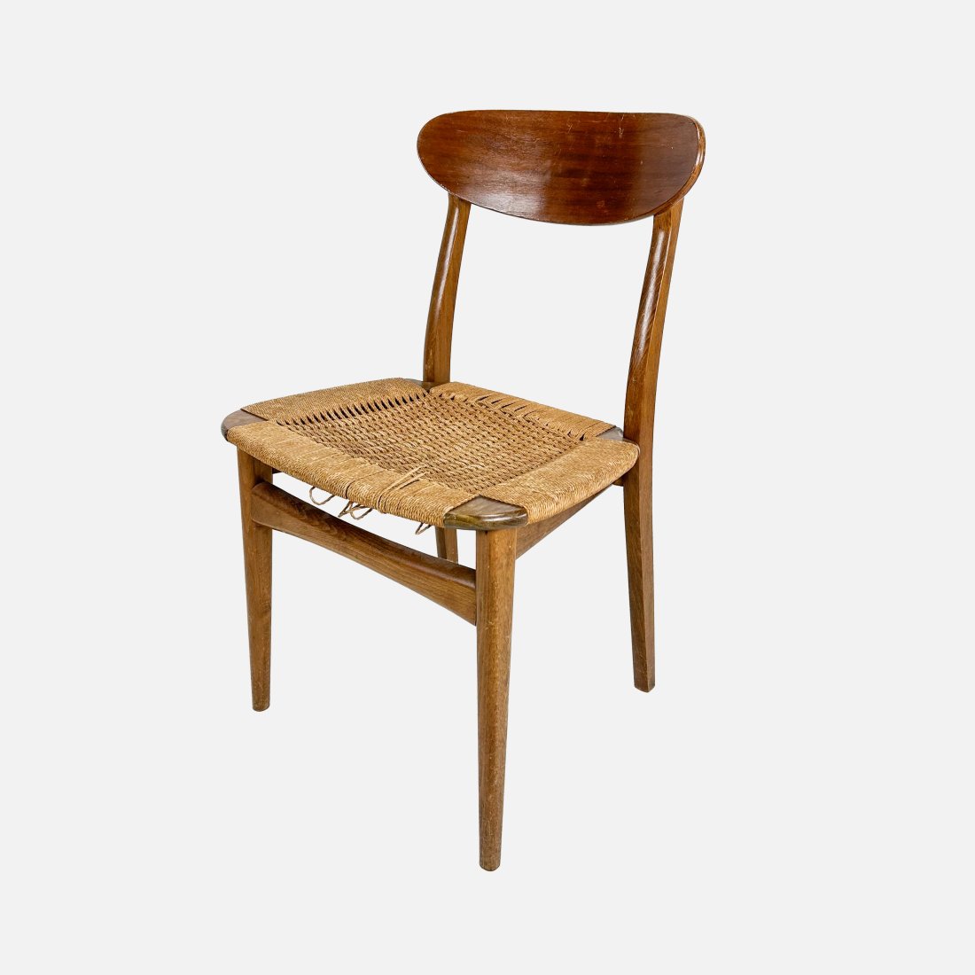 Japanese Modern Kosuga Woven Side Chair: Japanese Modern woven side chair "Kosuga" in oak and teak. Seat height approx. 18". Good overall condition as shown in photos with age-appropriate wear.