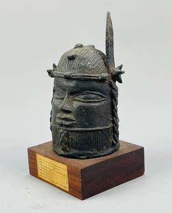 Antique African Benin Bronze Oba King Commemorative Portrait Bust: Ca. at least 19thC. Very good with no apparent major breaks or repairs. Genuine antique sculpture from Nigeria. This item was used, and will show multiple areas of age appropriate wear and surface los