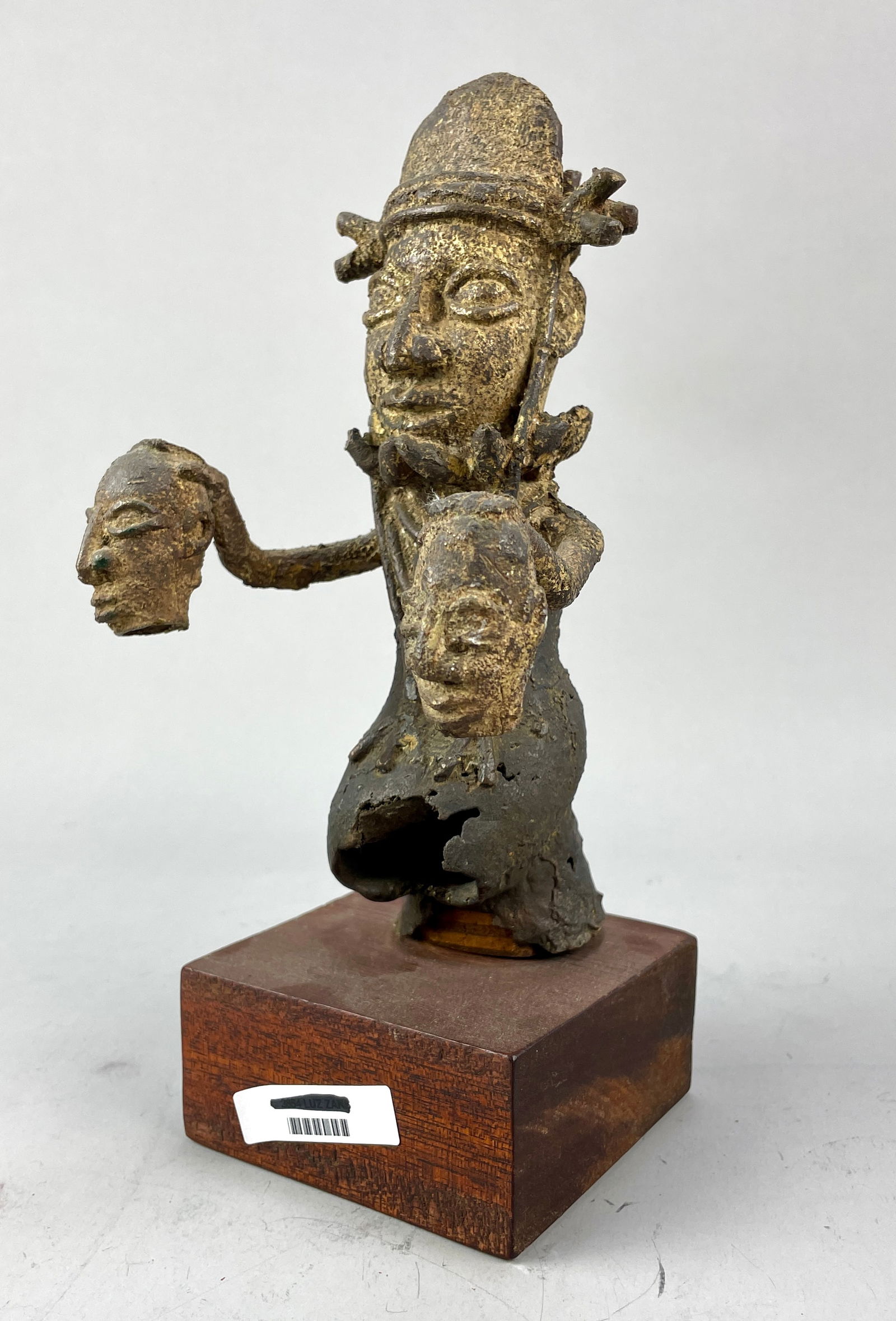 Antique Benin Bronze Figurine Warrior Holding Two Severed Heads Statue (1 of 7)