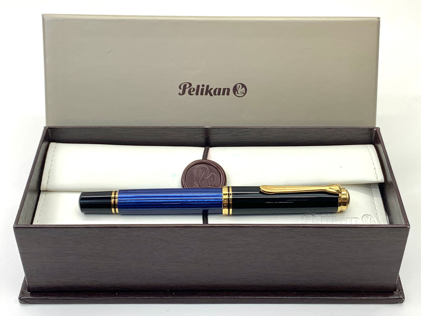 Pelikan Germany Souveran Blue and Black Ballpoint Pen w/Box (1 of 7)
