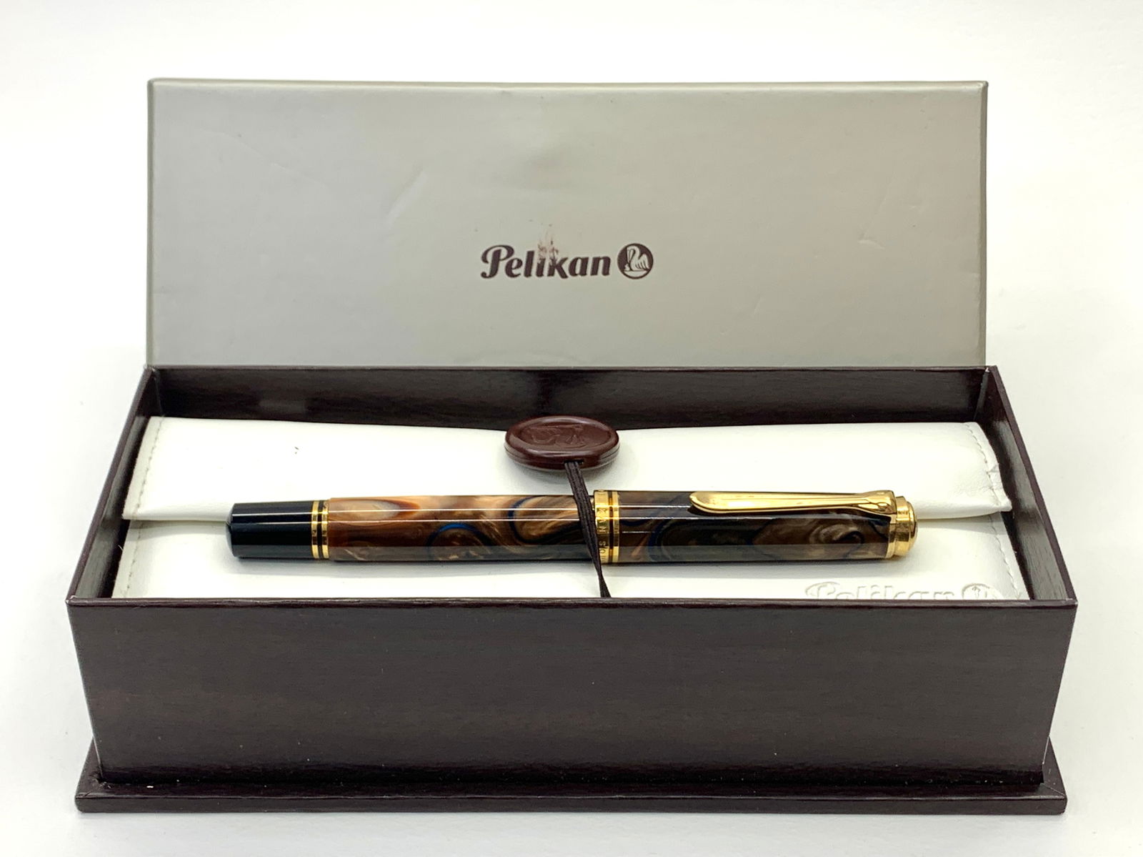Pelikan Germany Souveran Multi-Colored Pearlized Fountain Pen w/Box (1 of 8)