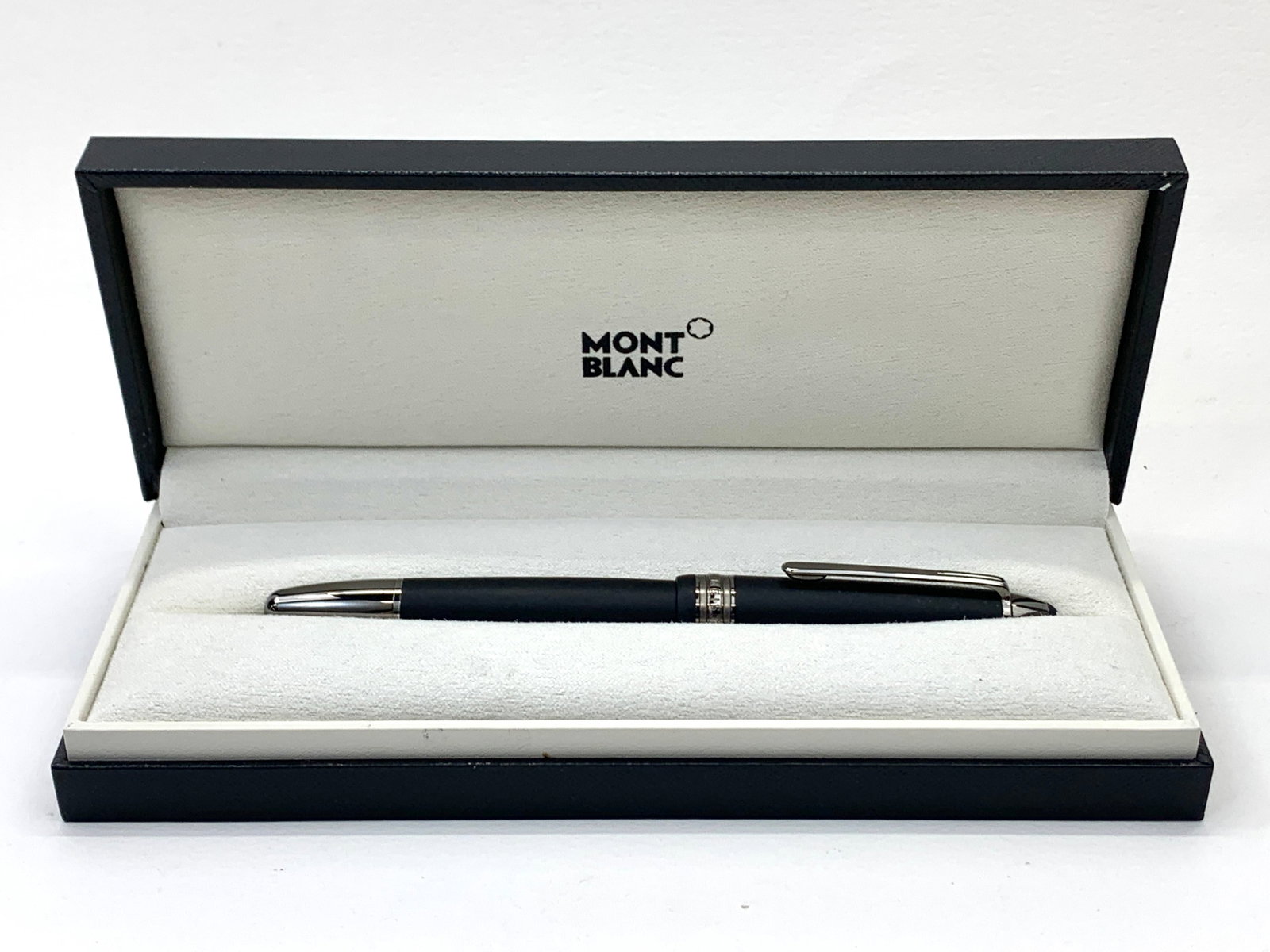 Montblanc Meisterstruck 4810 Matte Black Fountain Pen w/Box: Very good original cosmetic condition with no defects. Lightly used. 5 11/16 inches closed. MBMG6COD4 is the serial number on the clip.
