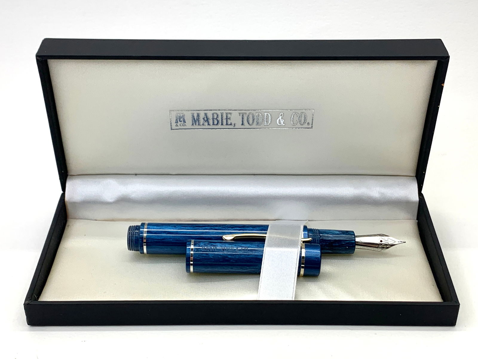 Mabie Todd LTD Edition 7/50 Blue Pearlized Oversized Fountain Pen w/Box (1 of 9)