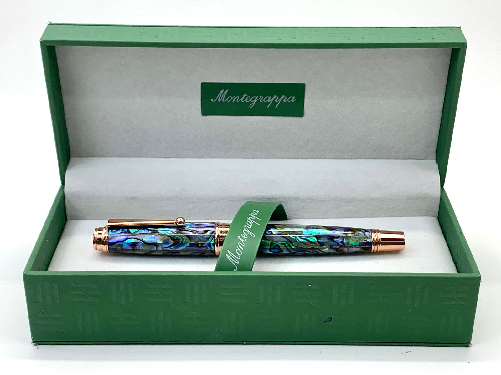 Monteverde USA Invincia Deluxe LTD Edition 200/299 Abalone Shell Fountain Pen (1 of 9)