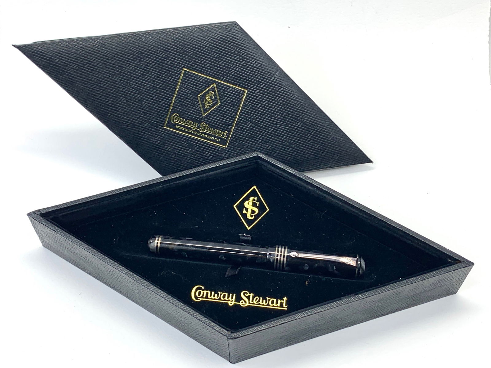 Conway Stewart Wellington Series Black Pearl Limited Edition Fountain Pen w/Box (1 of 7)