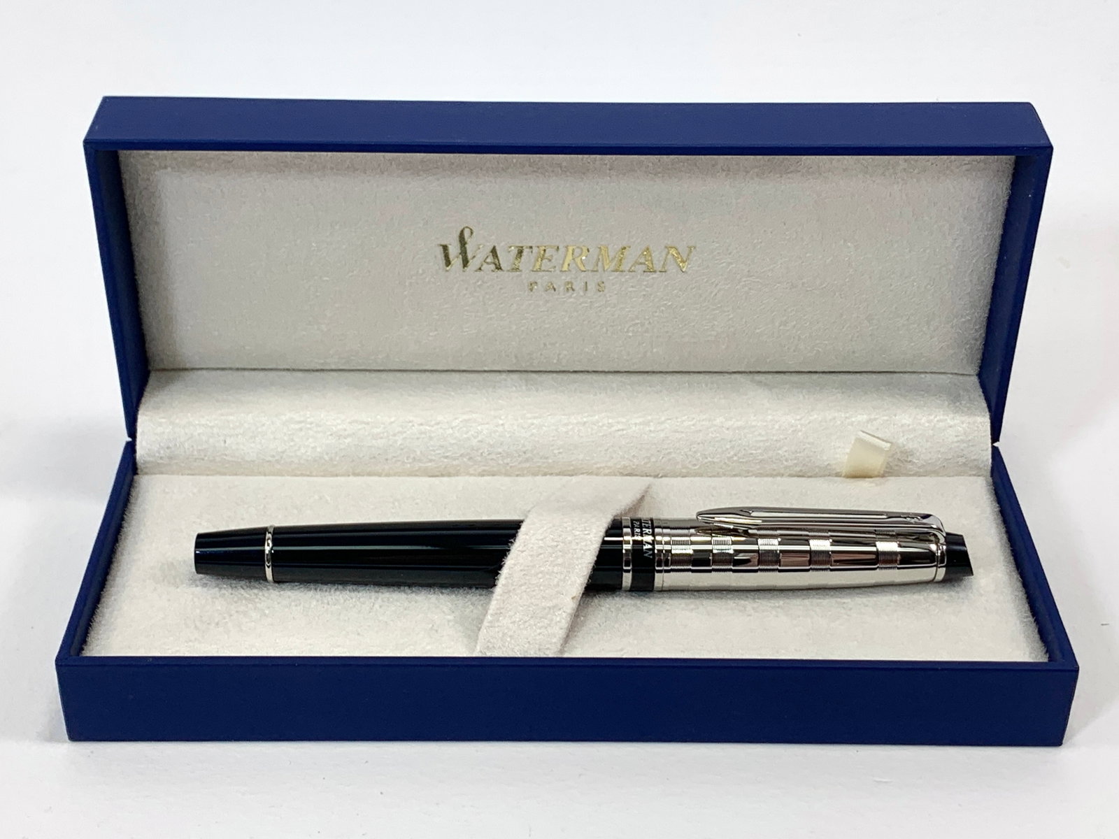 Waterman Paris Black and Chrome Fountain Pen w/Box: Excellent single use condition, with no defects. Approx. 5 5/8". Glossy finish throughout. Box may show moderate shelf wear, and may include ink stains. Please enlarge pictures to clearly understand b