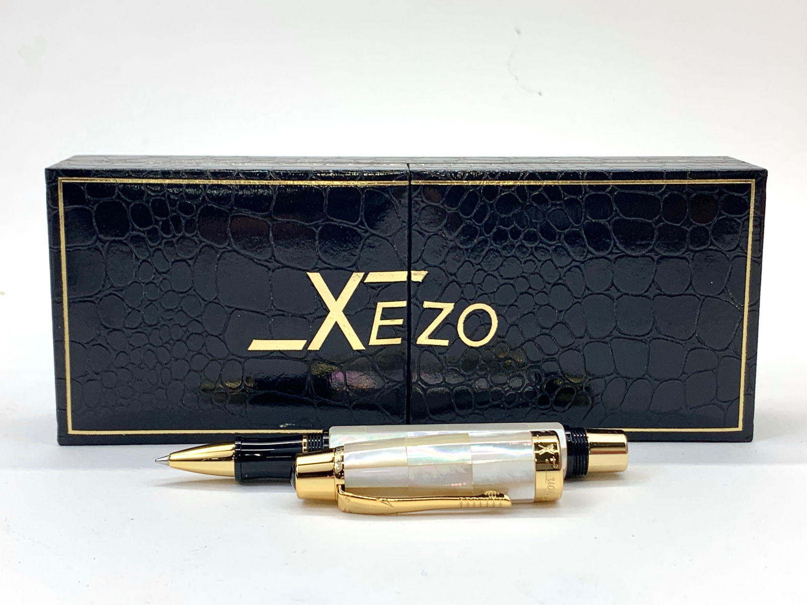 Xezo Germany Maestro Mother of Pearl and Gold Ltd Ed Ball Ballpoint Pen w/Box (1 of 10)