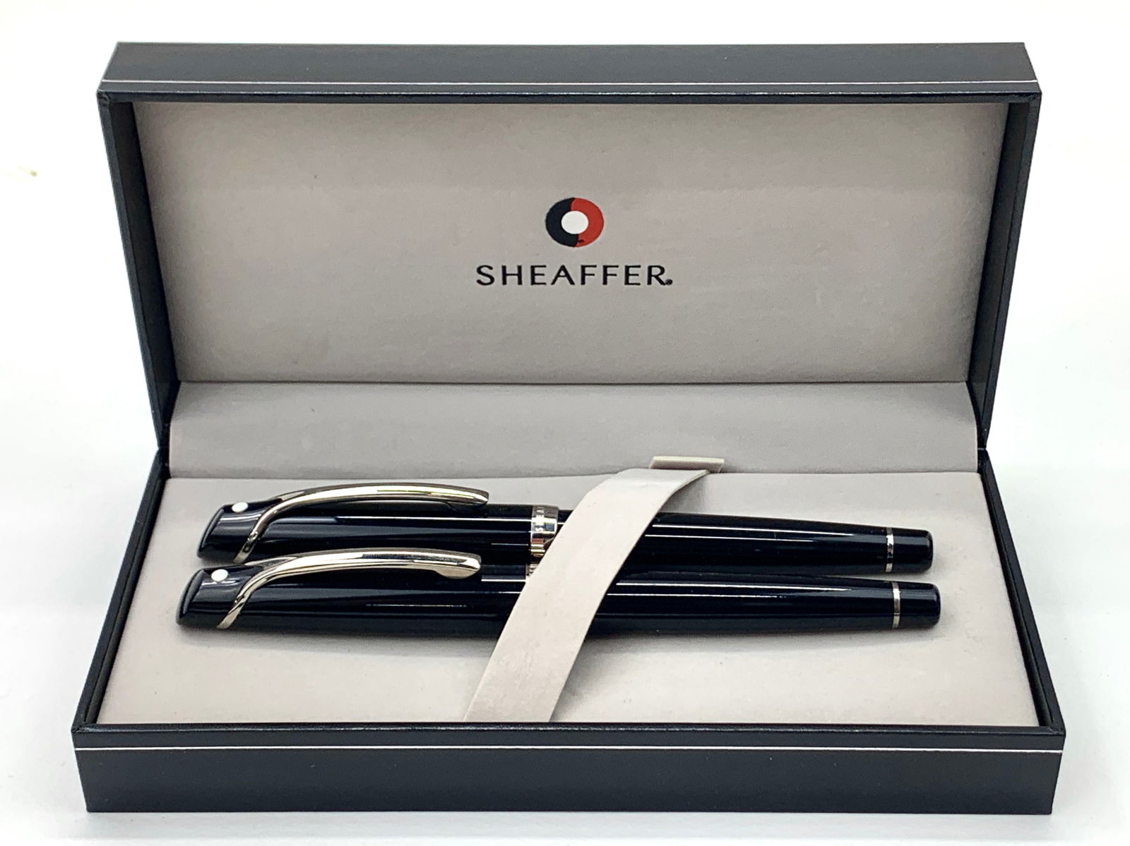 Sheaffer Italy White Dot Black and Chrome Fountain and Ballpoint Pen w/Box (1 of 7)