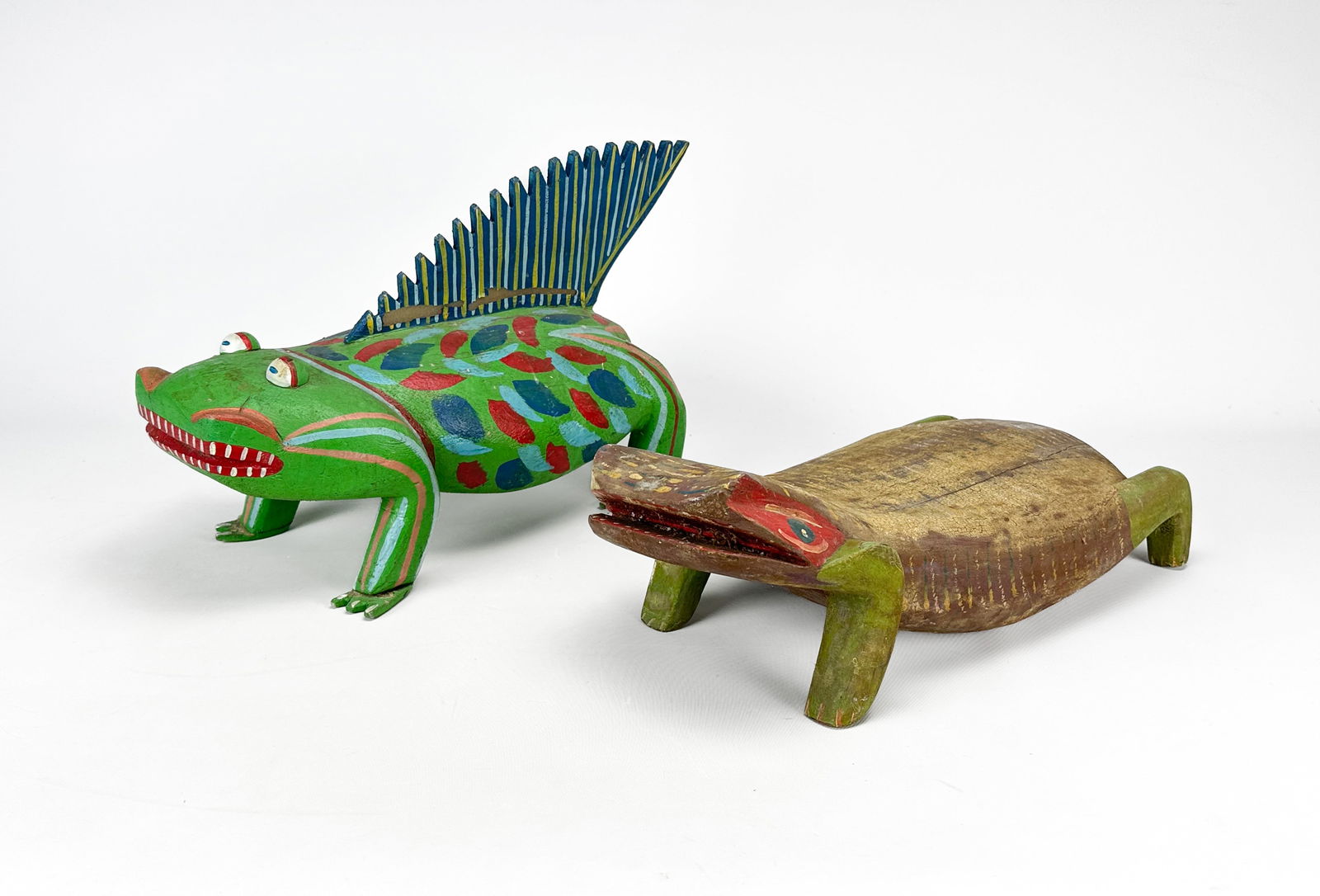 Two Rafael Morla Painted Wood Folk Art Frog Lizard Sculptures (1 of 7)