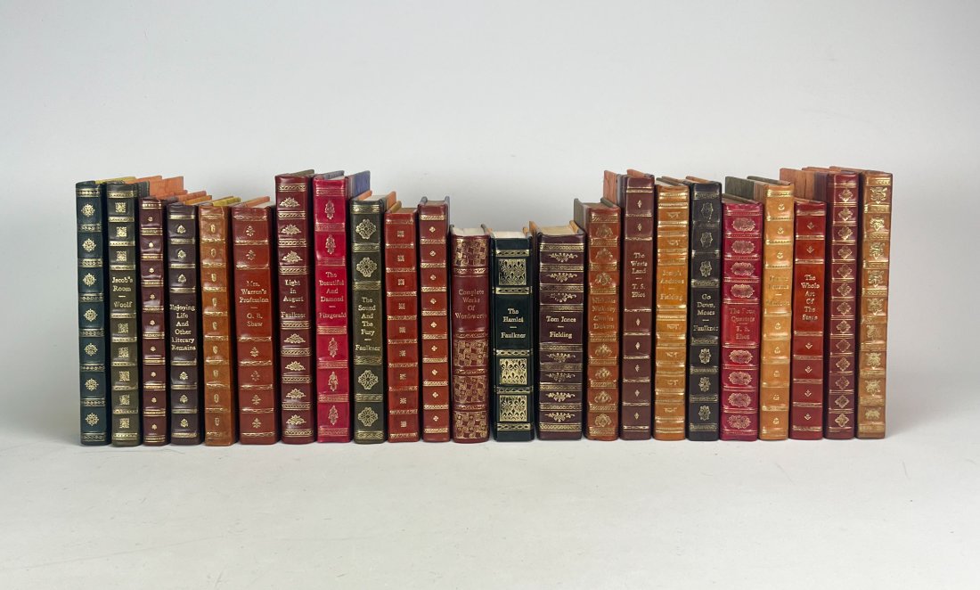 Good Lot of Twenty-Three Decorative Faux Decorator Shelf Books Lot #1 (1 of 8)