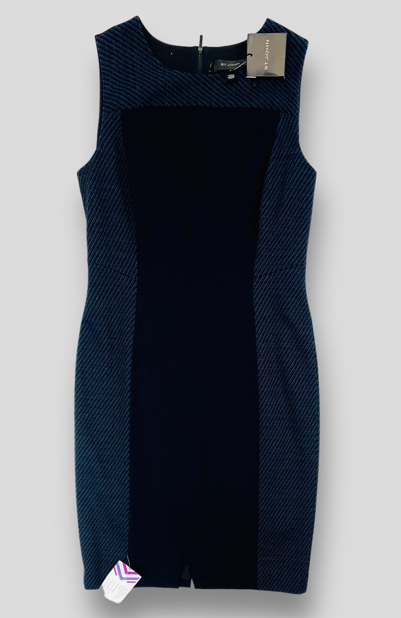 ST. JOHN Black and Midnight Blue Houndstooth Paneled Sleeveless Shift Dress. Sz 14: Shipping: We do not provide in-house shipping or packing. Please reach out to one of our preferred shippers for a quote: Donald Camden UPS Store #4608 store4608@theupsstore.com - 703-569-8802 Navis Pa