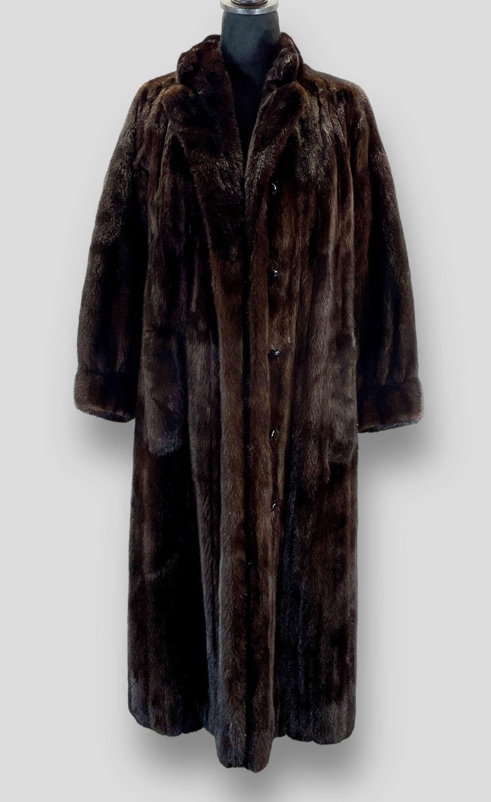 YVES SAINT LAURENT YSL SAKS-JANDEL Vintage Genuine Mink Fur Coat: Measurements taken flat. Shoulders 17" Chest 12" Length 46" Shipping: We do not provide in-house shipping or packing. Please reach out to one of our preferred shippers for a quote: Donald Camden UPS S