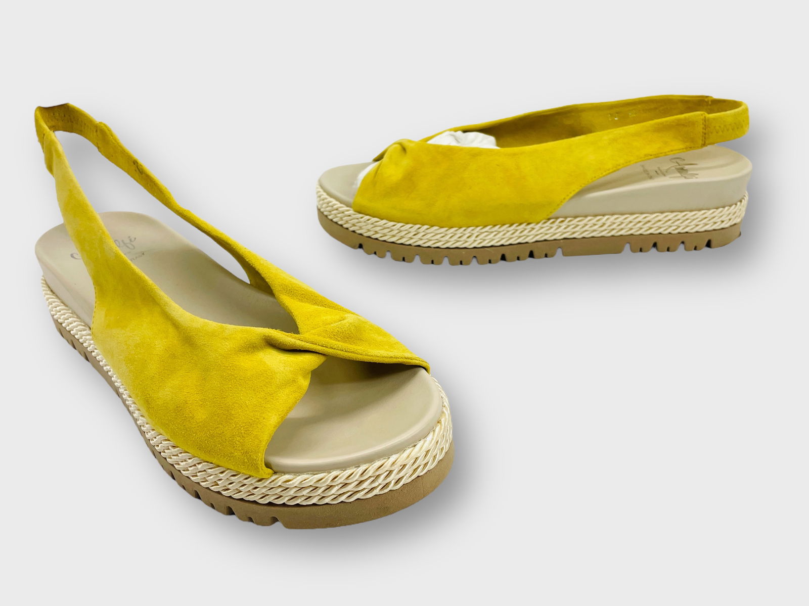 AMALFI Slingback Sandals in Lemon Yellow Suede. Sz 10: Shipping: We do not provide in-house shipping or packing. Please reach out to one of our preferred shippers for a quote: Donald Camden UPS Store #4608 store4608@theupsstore.com - 703-569-8802 Navis Pa