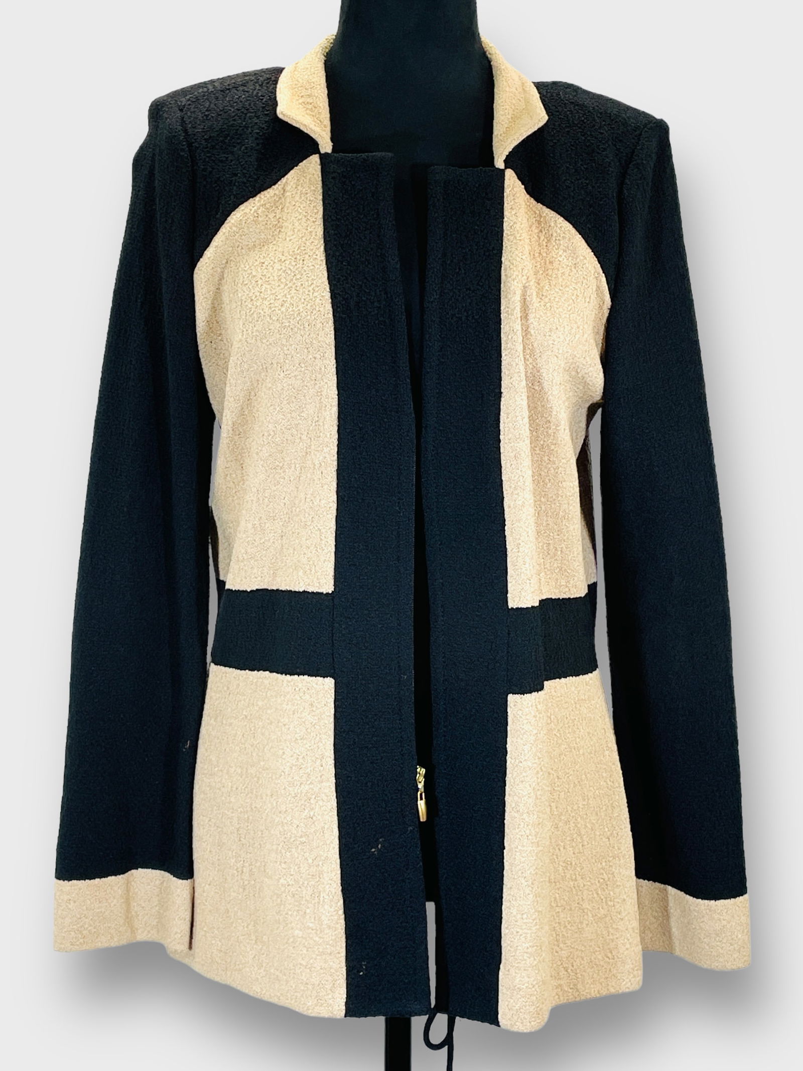 ST. JOHN Black and Tan Colorblock Knit Zip-Up Jacket.  Made in USA, Sz 6 (1 of 4)