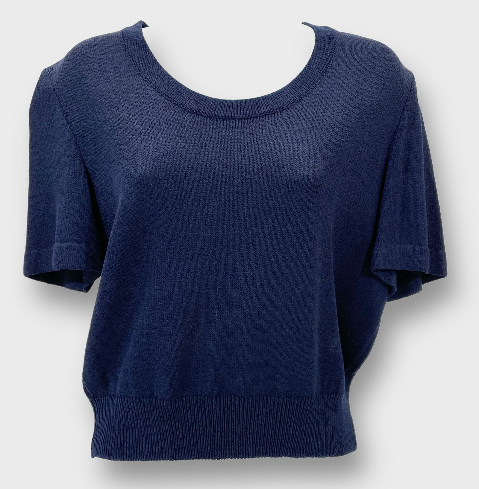 ST. JOHN BASICS Navy Blue, Scoop Neck, Short Sleeve Knit Top.  Sz Small (1 of 4)
