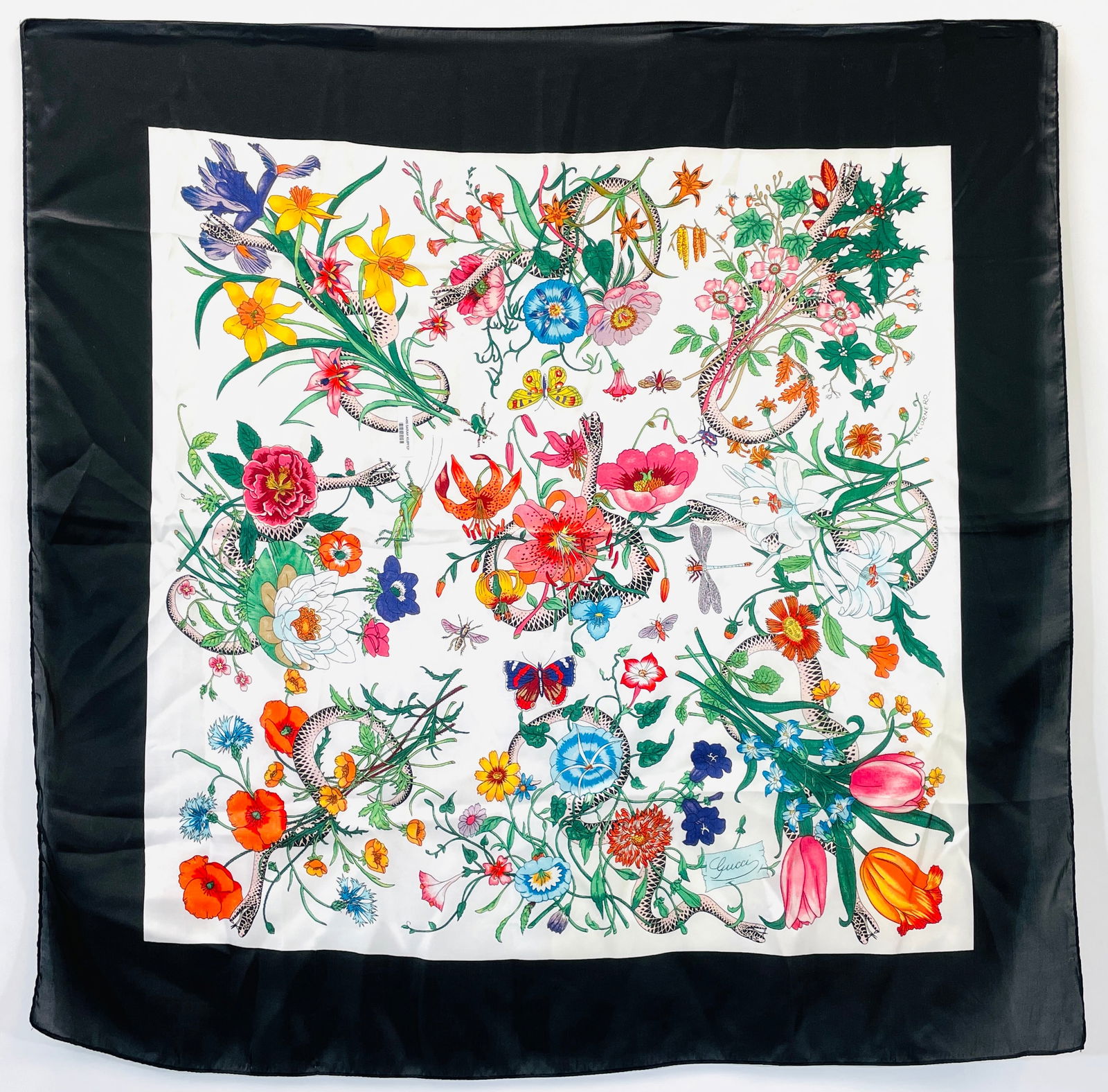 GUCCI Vintage Classic Floral Silk Scarf White with Black Border (1 of 4)