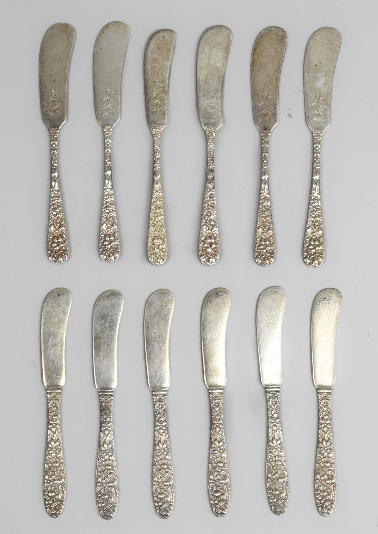 Sterling Silver Repousse Flatware Butter Knives-Stieff, Manchester 344 Grams (1 of 6)