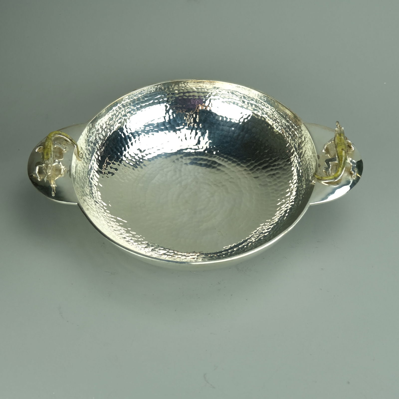 Wolmar Castillo Mexican Hand-Hammered Silverplate Large Center Bowl w/Chameleon Hard Stone Handles (1 of 12)