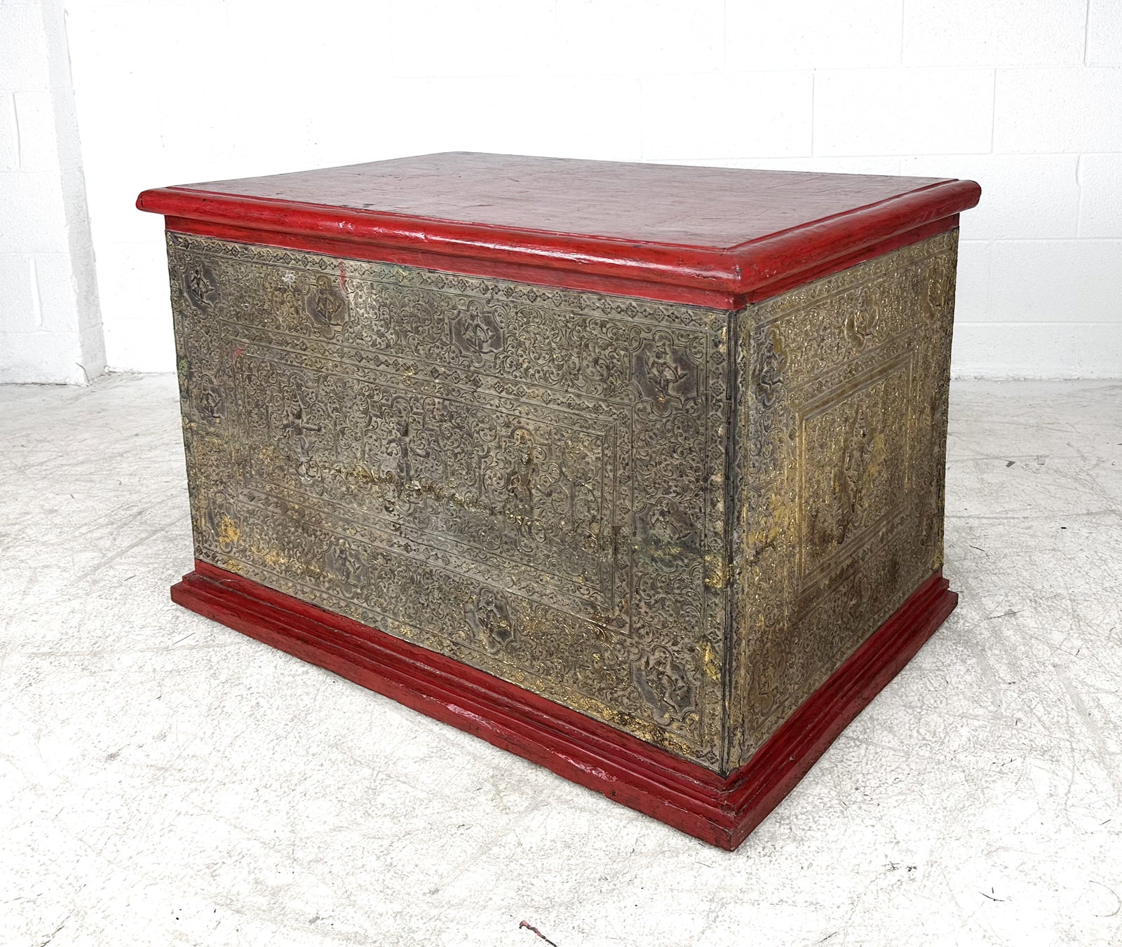 Antique 19thC Burmese Lacquered Gilded Buddhist Manuscript Chest and Stand (1 of 18)