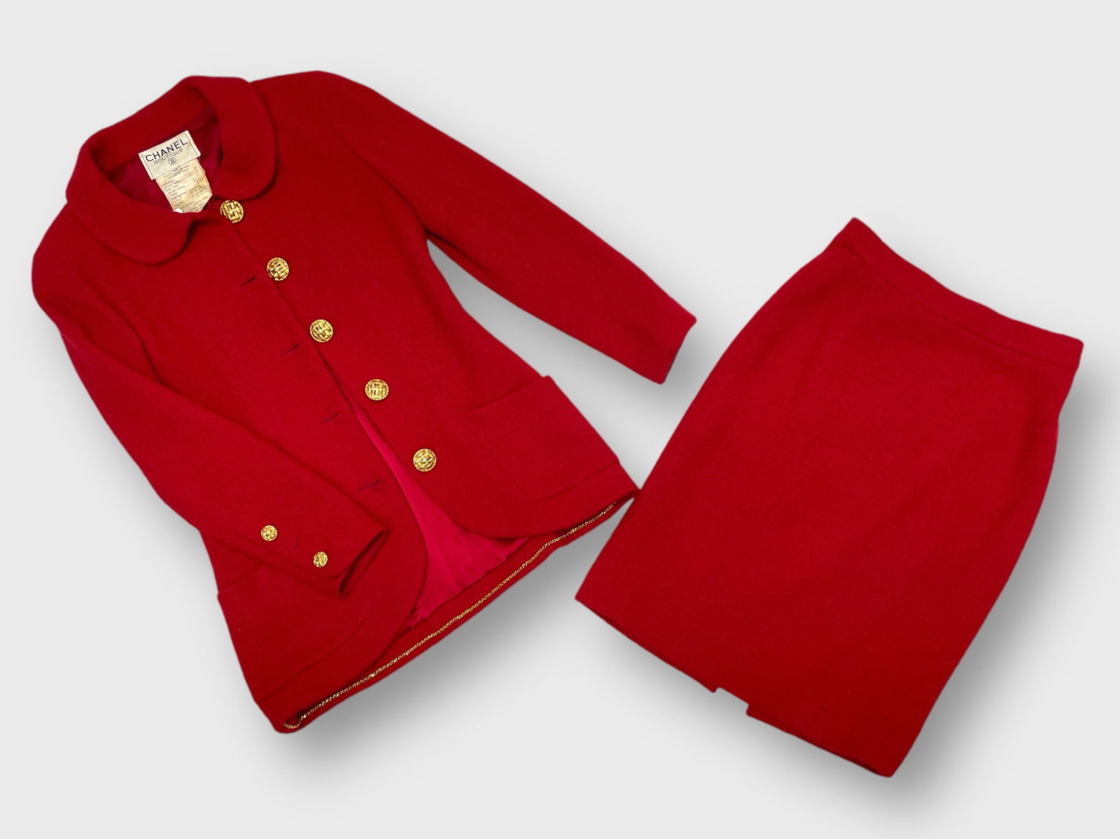 CHANEL Boutique Vintage 2Pc  Runaway Parisian Red Wool Blend Boucle Jacket And Skirt Suit Size 40 W/ (1 of 6)